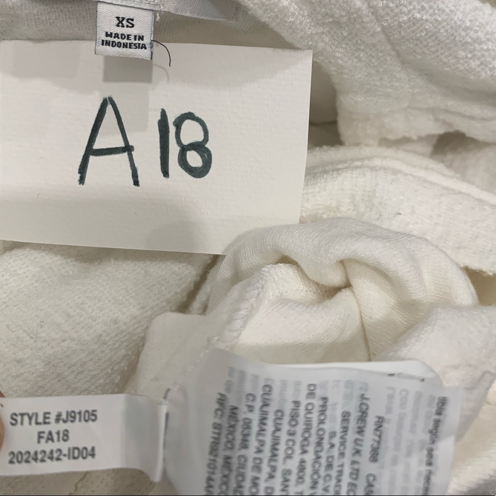 NWOT Madewell Texture & Thread Wrap Top Cream - Picture 6 of 6